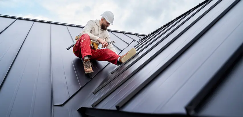 Professional Roof Valley Installation Services in Algonquin, IL