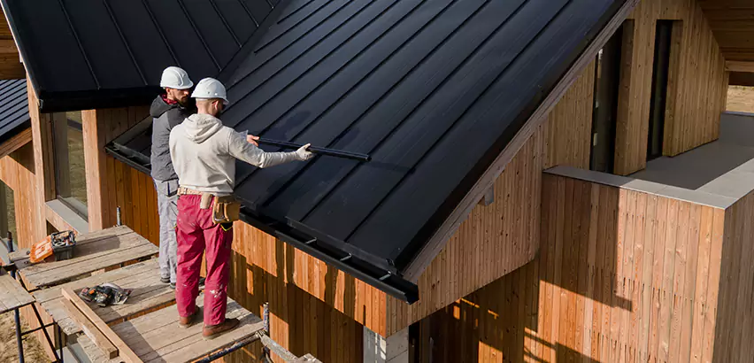 Metal Roof Maintenance in Algonquin