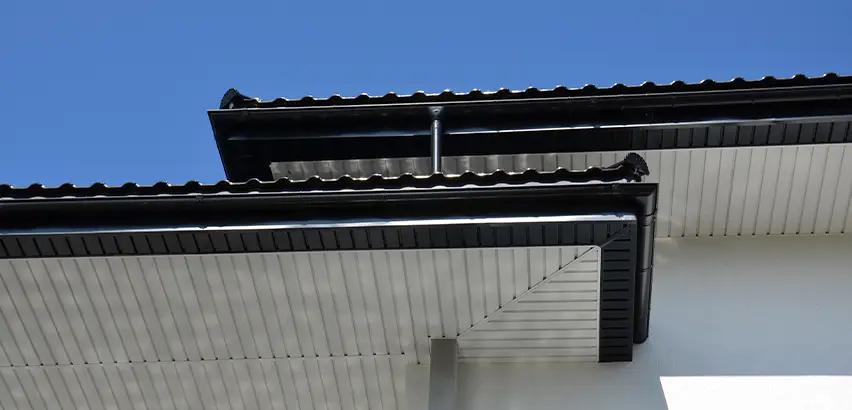 Box Eave Construction in Algonquin