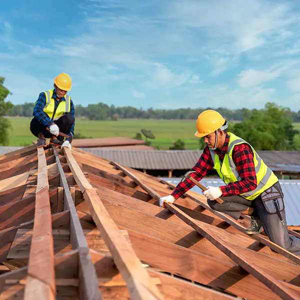 Why Algonquin, IL Property Owners Trust Algonquin Roofing Pros for Garage Roof Replacement?