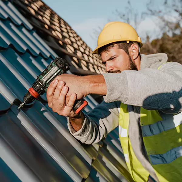 Why Algonquin Homeowners Choose Algonquin Roofing Pros for Steel Roof Repair Service?